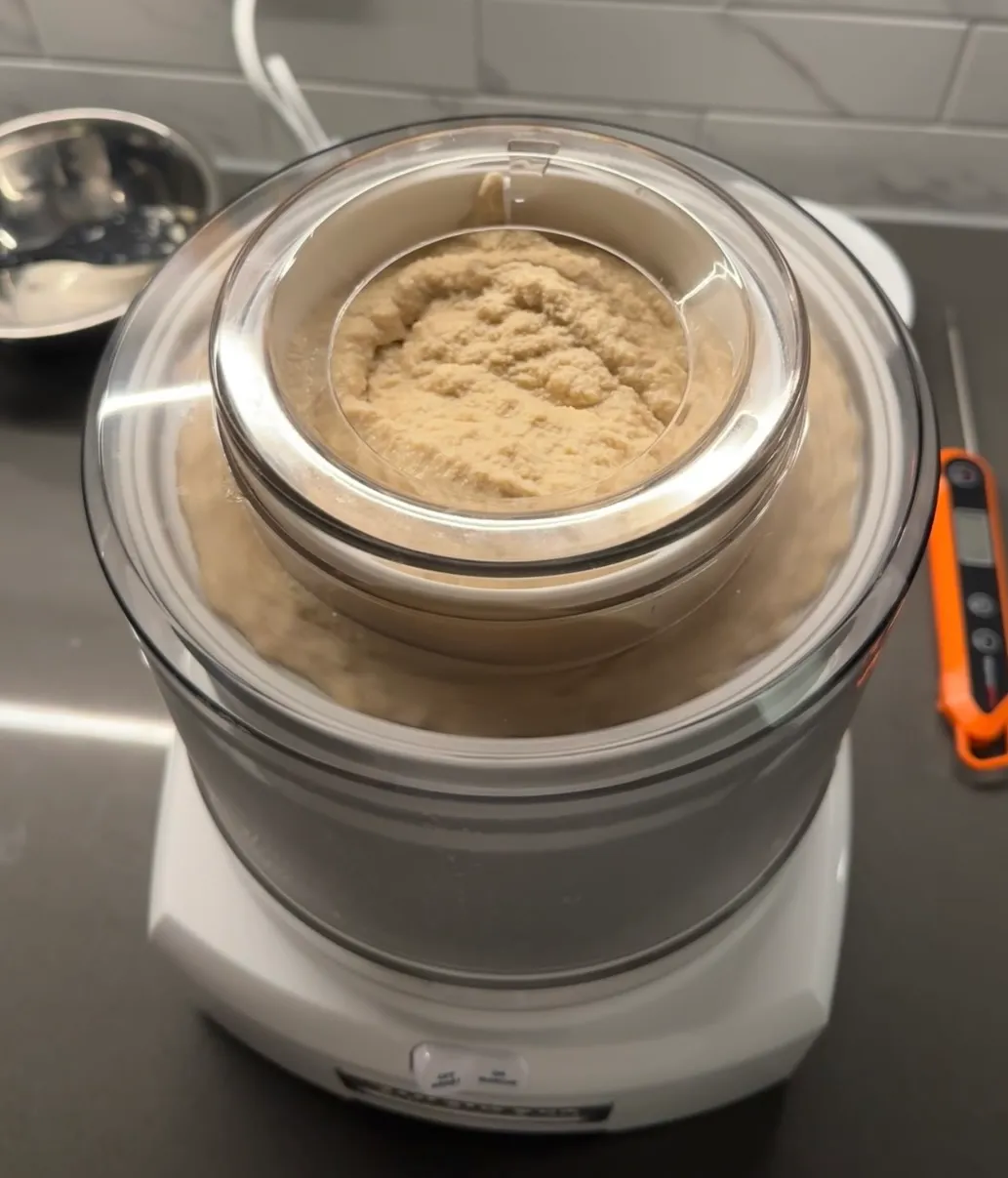Around 1 kg of ice cream base almost overflowed the Cuisinart Ice Cream Maker of 1.5L capacity.